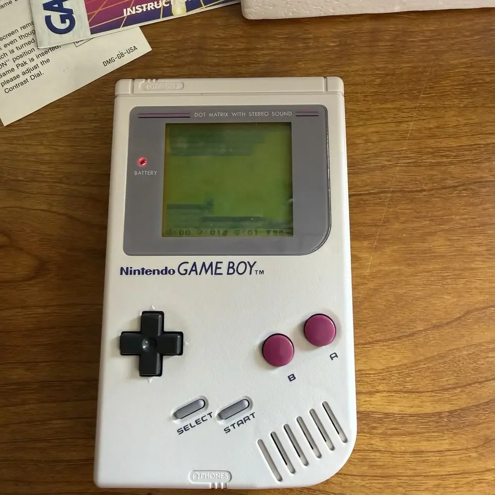 Original Nintendo Game Boy GB DMG-01 1992 with Manual Box & Super Mario Land